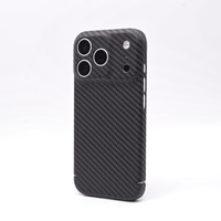 Carbon Cover iPhone 17 Pro